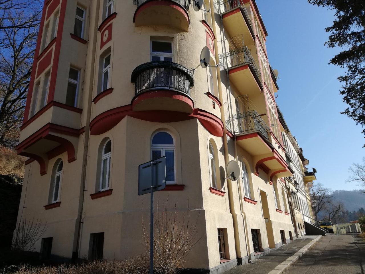 Imperia Apartment Karlovy Vary Exterior photo